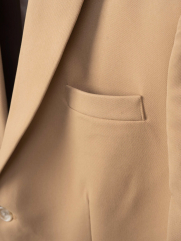 Áo Vest Trơn Regular Túi Đắp AV037 Màu Be