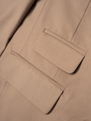 Áo Vest Trơn Slimfit Túi Hai Tầng AV039 Màu Nâu