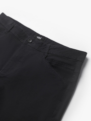 Quần Short Túi Chéo Gắn Tag Da 4MEN Form Regular QS053 Màu Đen