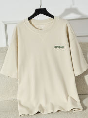 Áo Thun In Thêu Heritage Sau Lưng Form Loose AT157 Màu Be