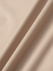 Áo Thun Trơn Vải Rayon Thêu 4MEN Club Tay Áo Form Slimfit AT155 Màu Be