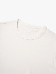 Áo Thun Trơn Vải Rayon Thêu 4MEN Club Tay Áo Form Slimfit AT155 Màu Trắng