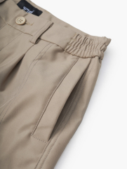 Quần Short Kaki Lưng Thun Xếp Ly Form Regular QS065 Màu Be