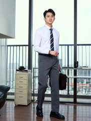 Áo Sơ Mi Trơn Hạn Chế Nhăn Wrinkle X Thêu Peakhour Form Slimfit SM181 Màu Trắng Kem