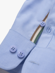 Áo Sơ Mi Trơn Hạn Chế Nhăn Wrinkle X Thêu Peakhour Form Slimfit SM181 Màu Xanh Biển