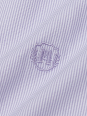 Áo Sơ Mi Sọc Thêu Huy Hiệu M Form Tailored SM180 Sọc Tím