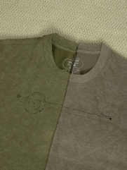 Áo Thun Wash Loang In Hình Lốc Xoáy Form Relax AT173 Màu Rêu