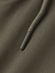 Quần Short Kaki Lưng Thun Gắn Nhãn Trang Trí Form Straight QS067 Màu Nâu Đậm