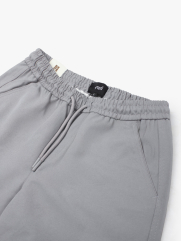 Quần Short Kaki Lưng Thun Gắn Nhãn Trang Trí Form Straight QS067 Màu Xám Nhạt