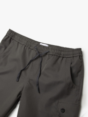 Quần Short Kaki Trang Trí Đường Diễu 2 Bên Túi Hộp Form Straight QS073 Màu Xám