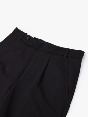 Quần Short Linen Xếp Ly Form Straight QS070 Màu Đen