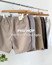Quần Short Kaki Lưng Thun Gắn Nhãn Trang Trí Form Straight QS067 Màu Be Nhạt