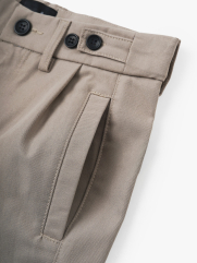 Quần Short Kaki Sidetab Xếp Ly Form Regular QS069 Màu Be