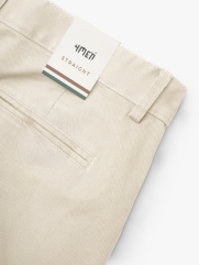 Quần Short Kaki Diễu 2 Bên Miệng Túi Form Straight QS074 Màu Be