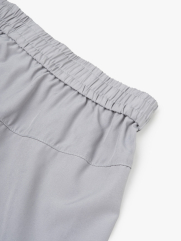 Quần Short Thể Thao In Chữ 4MEN ở Túi Form Relax Sport QS077 Màu Xám Nhạt