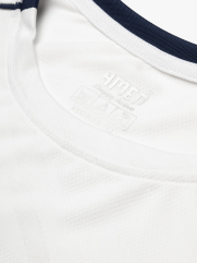 Áo Thun Thể Thao Cổ Phối 2 Màu Form Regular AT176 Màu Trắng