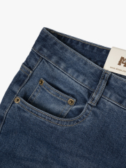 Quần Jean Diễu Túi Sau Form Slimfit QJ117 Màu Xanh Biển Đậm