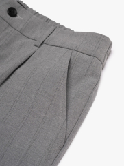 Quần Tây Sọc Vải Rayon Lưng Thun Form Regular QT072 Màu Sọc Xám