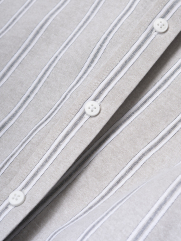 Áo Sơ Mi Sọc Thêu Logo Ngựa Form Regular SM202 Màu Sọc Xám