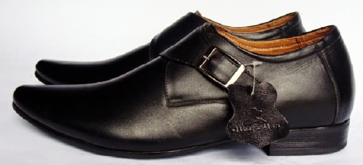 Làm cách nào để nhận biết giày da nam thật giả?