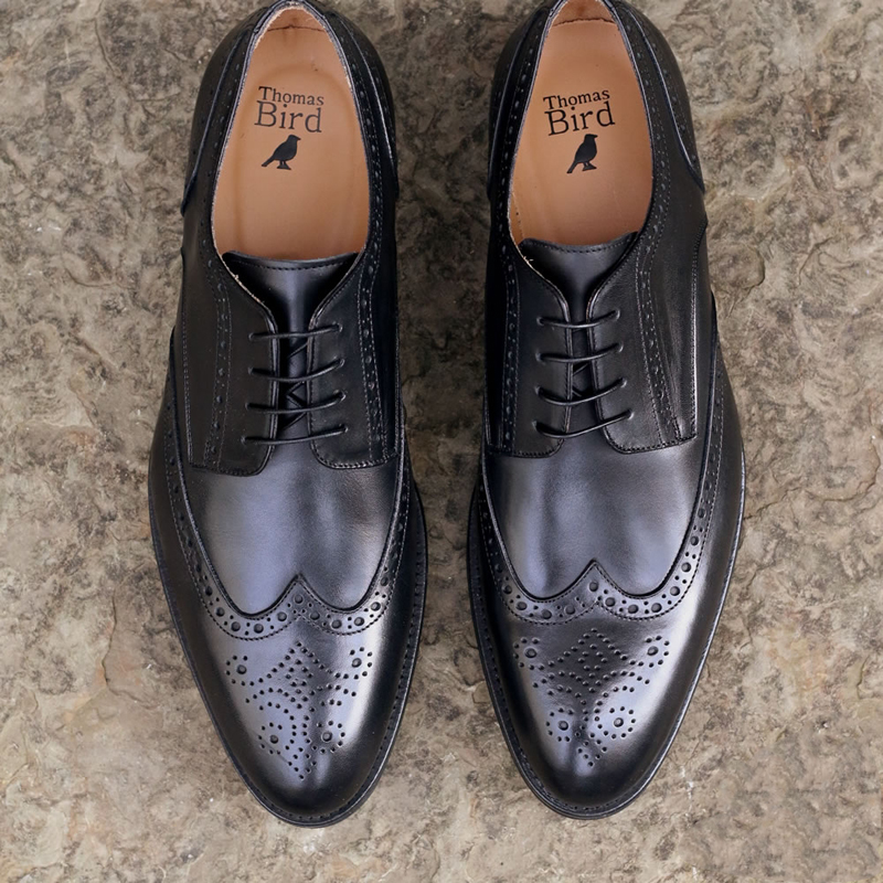 Học cách diện giày nam Brogue của người Anh