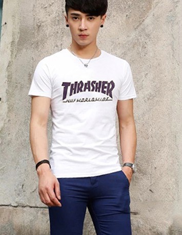 Mặc đẹp với áo thun nam cổ tròn