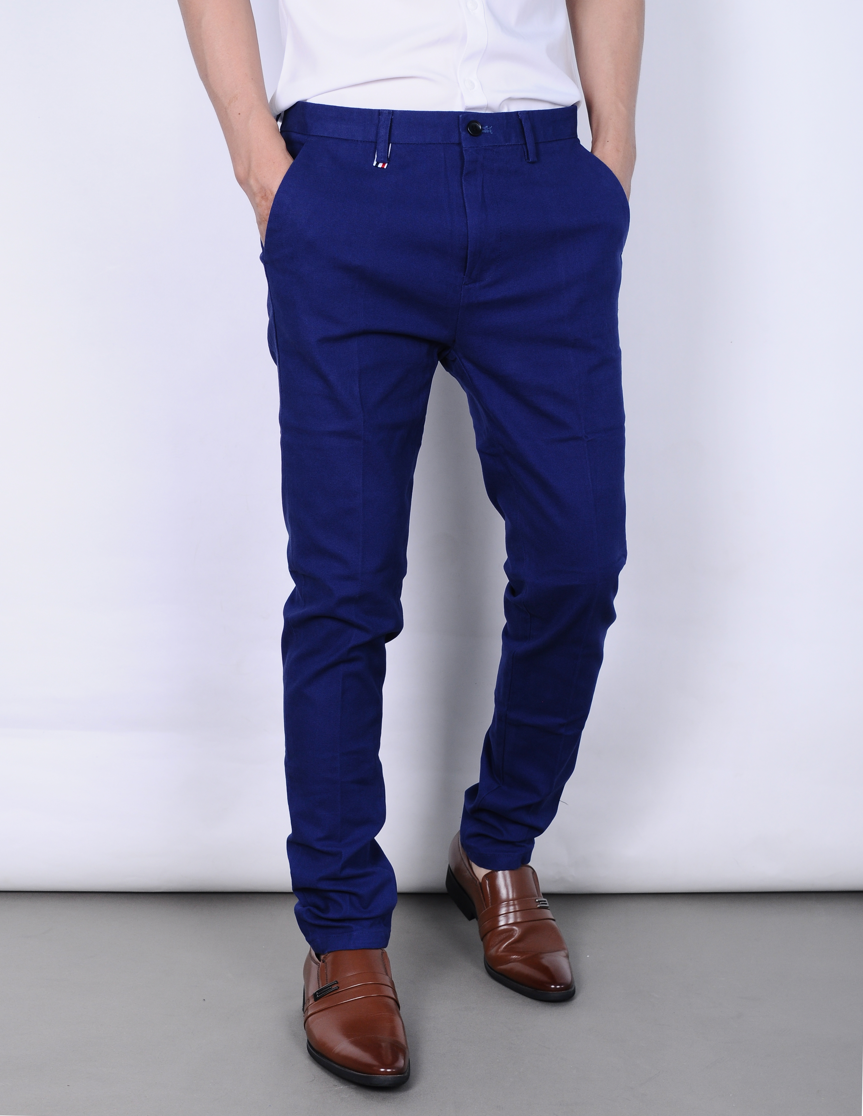 Những mẫu quần kaki nam đẹp nhất hiện nay tại 4men