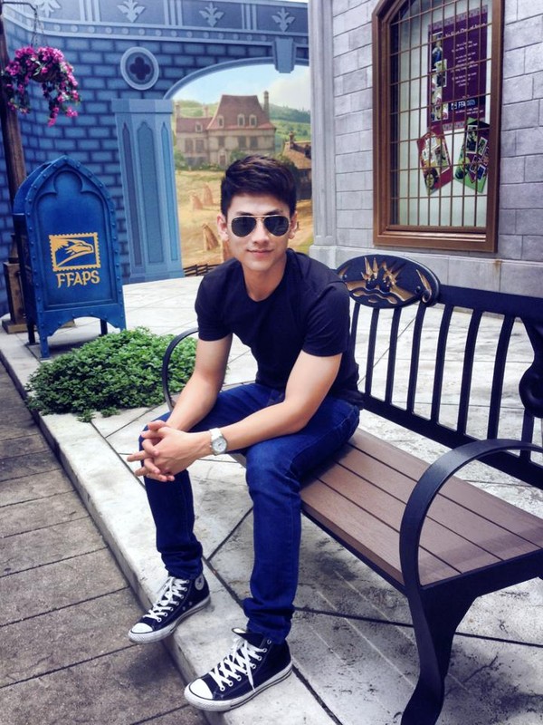 Nam nên mặc đồ gì đón tết 2018?