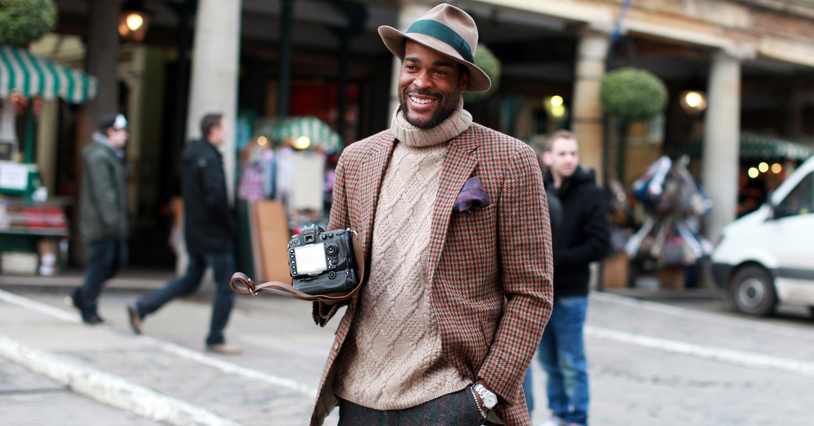 Những mẫu áo len nam đẹp khi gió mùa về