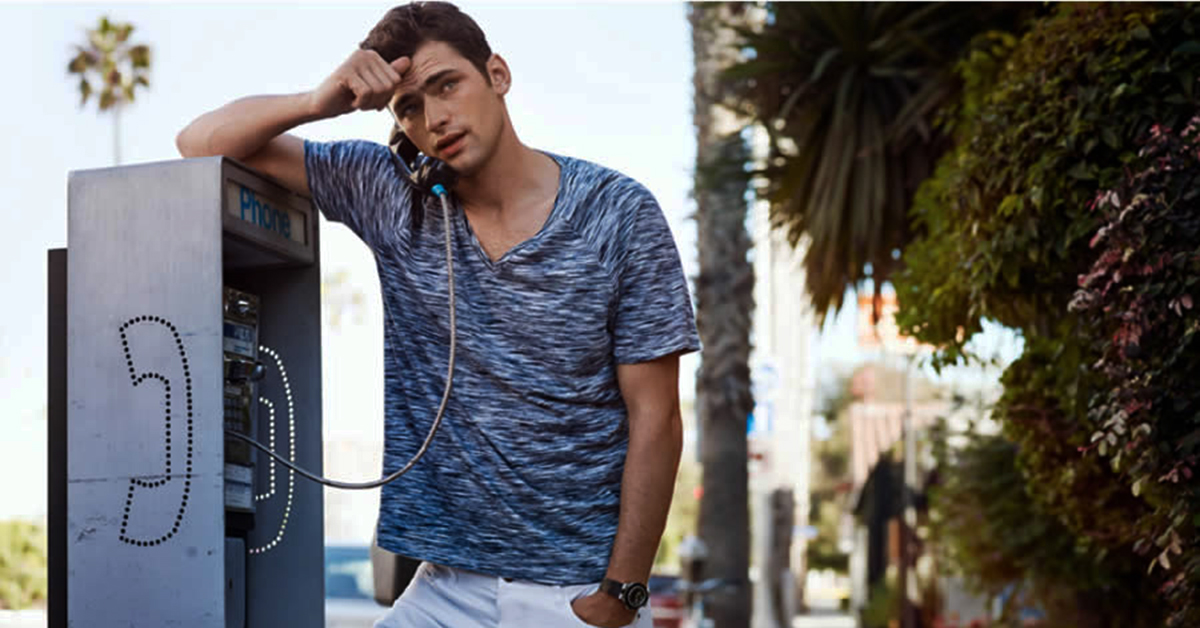 Cách chọn áo thun cho những anh chàng thấp