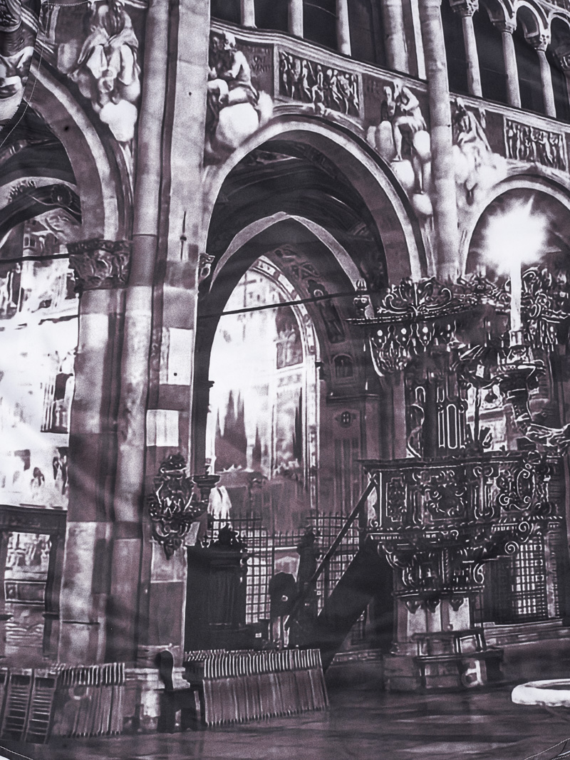 Áo Sơ Mi In Họa Tiết SM084 Màu Đen