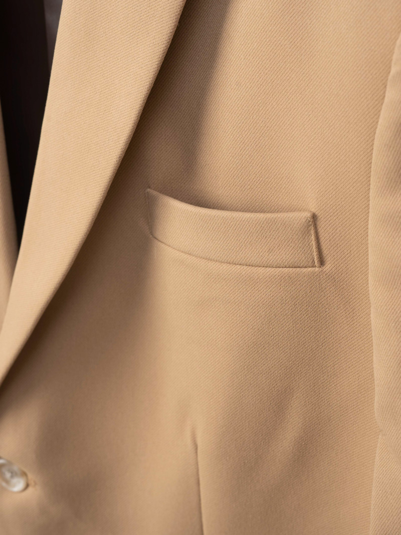 Áo Vest Trơn Regular Túi Đắp AV037 Màu Be