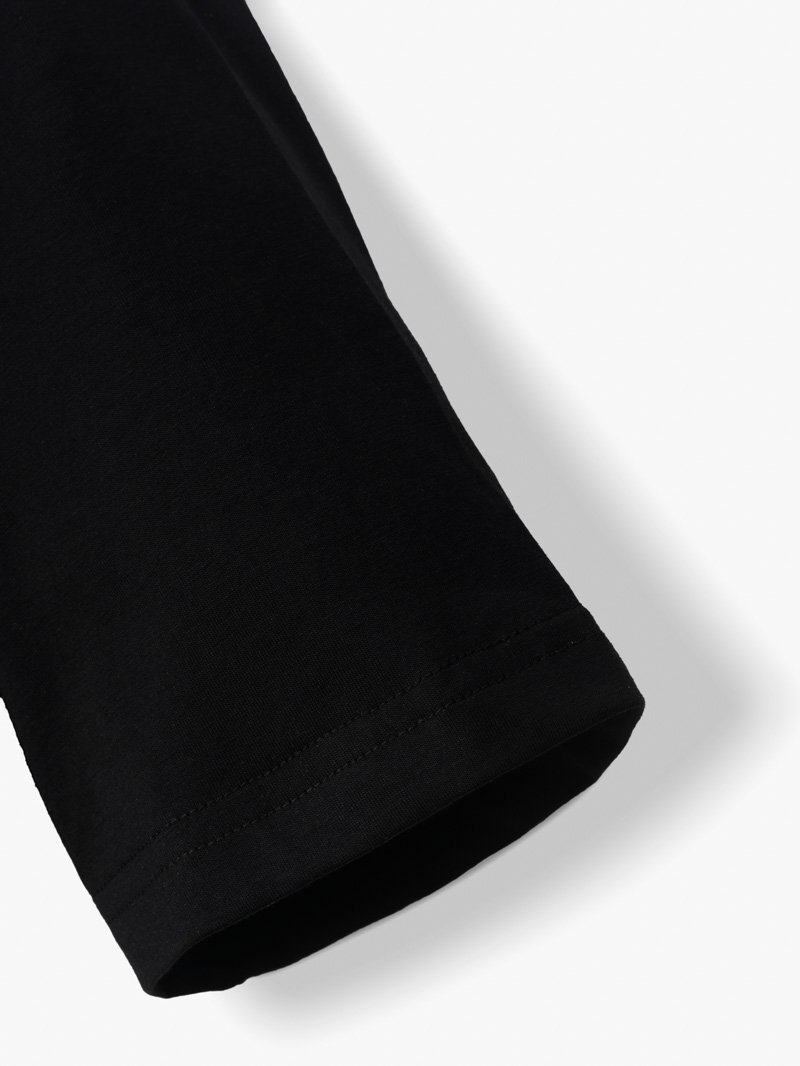 Áo Thun Cổ Tròn Trơn Form Slimfit AT132 Màu Đen