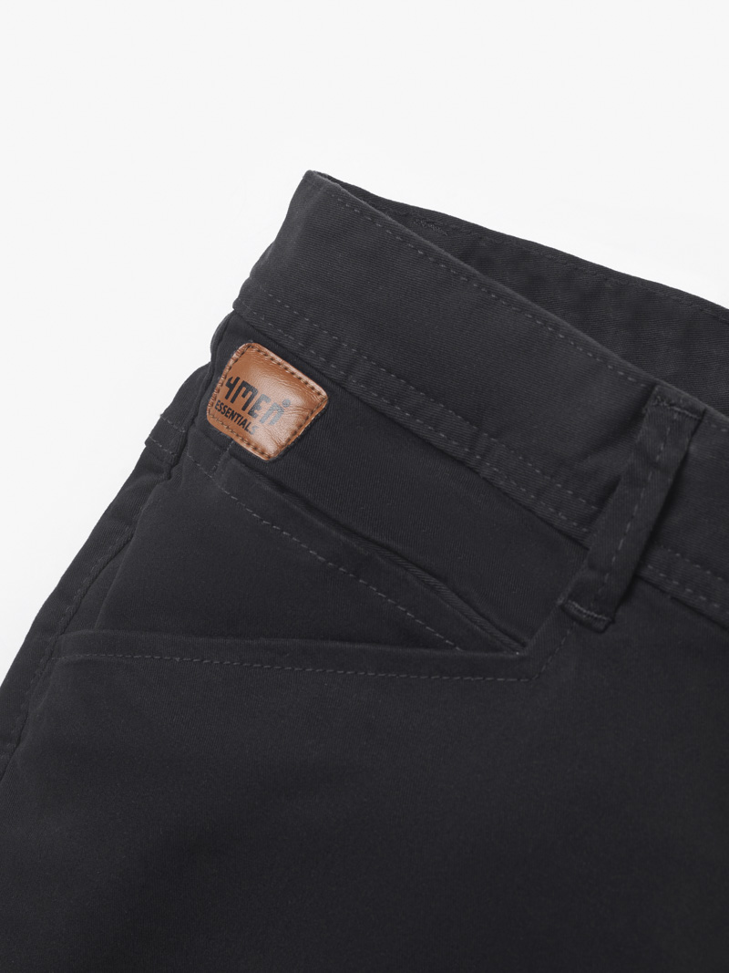 Quần Short Túi Chéo Gắn Tag Da 4MEN Form Regular QS053 Màu Đen