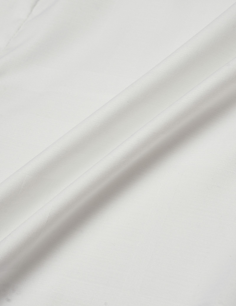 Áo Sơ Mi Caro Vải Bamboo Thêu Gentlemen Ở Lai Form Slimfit SM154 Màu Trắng