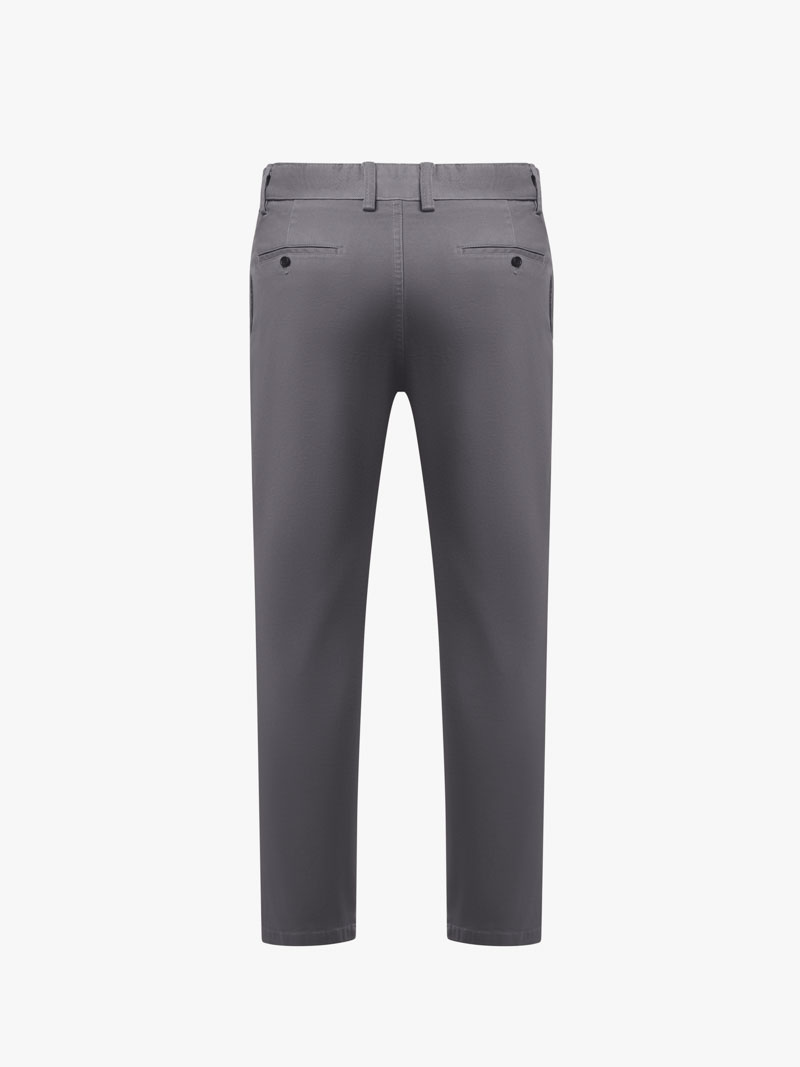 Quần Kaki Trơn Signature Gắn Tag Kim Loại Form Slimfit QK028 Màu Xám Đậm