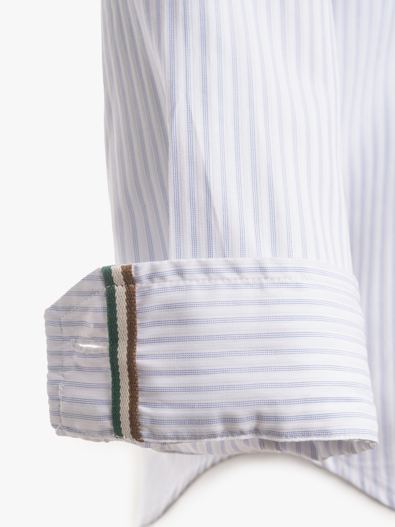 Áo Sơ Mi Sọc Hạn Chế Nhăn Wrinkle X Thêu Chữ M Form Tailored SM177 Sọc Xanh Biển