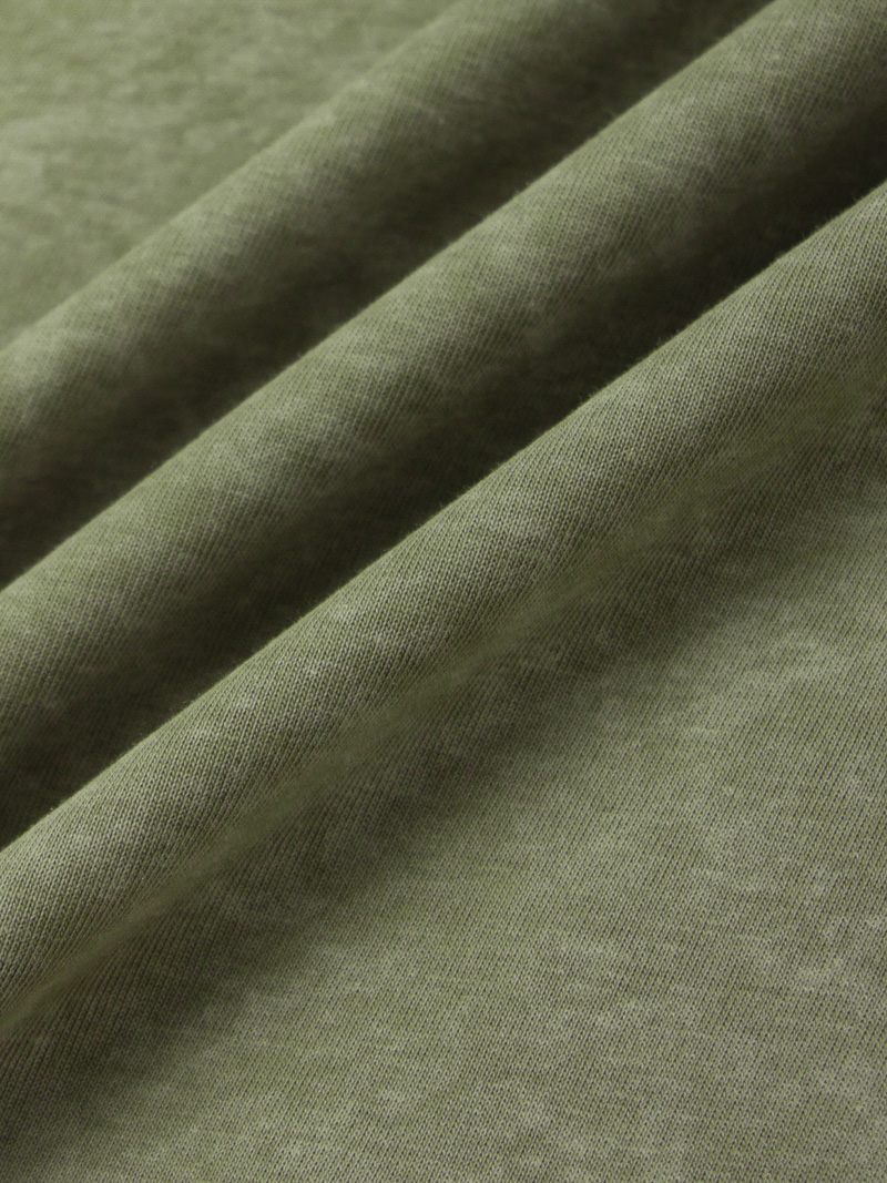 Áo Thun Wash Loang In Hình Lốc Xoáy Form Relax AT173 Màu Rêu