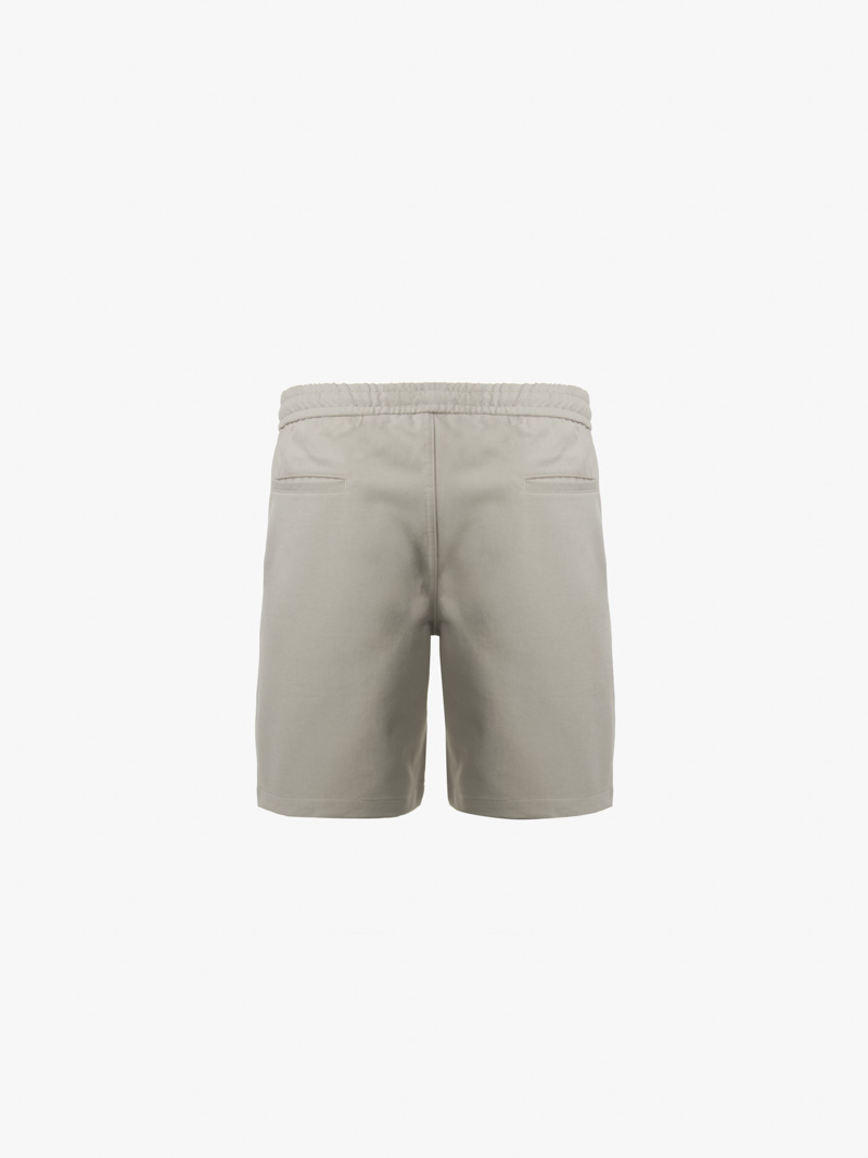 Quần Short Kaki Lưng Thun Gắn Nhãn Trang Trí Form Straight QS067 Màu Xám