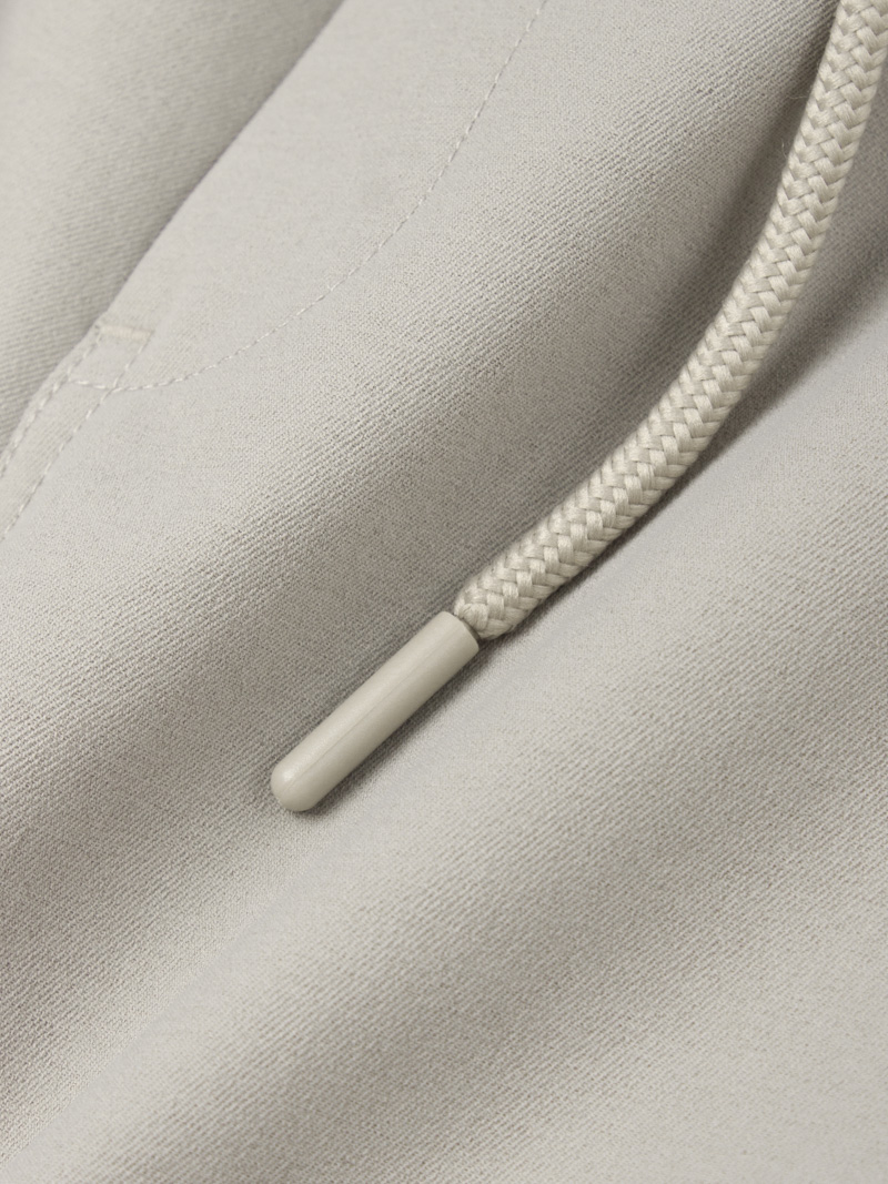 Quần Short Kaki Lưng Thun Gắn Nhãn Trang Trí Form Straight QS067 Màu Xám