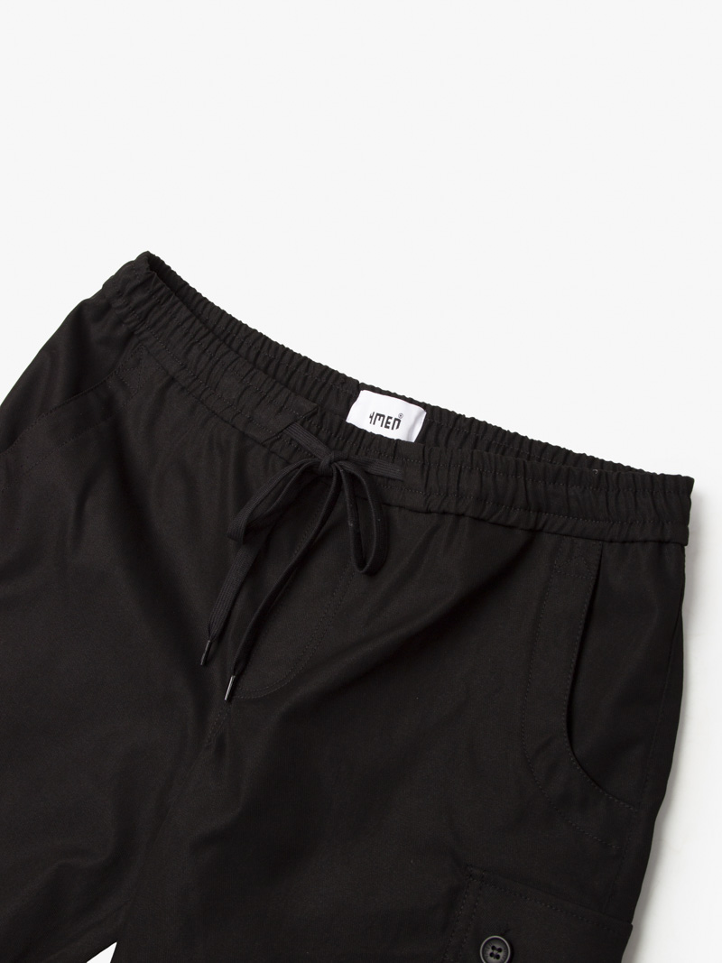 Quần Short Kaki Trang Trí Đường Diễu 2 Bên Túi Hộp Form Straight QS073 Màu Đen