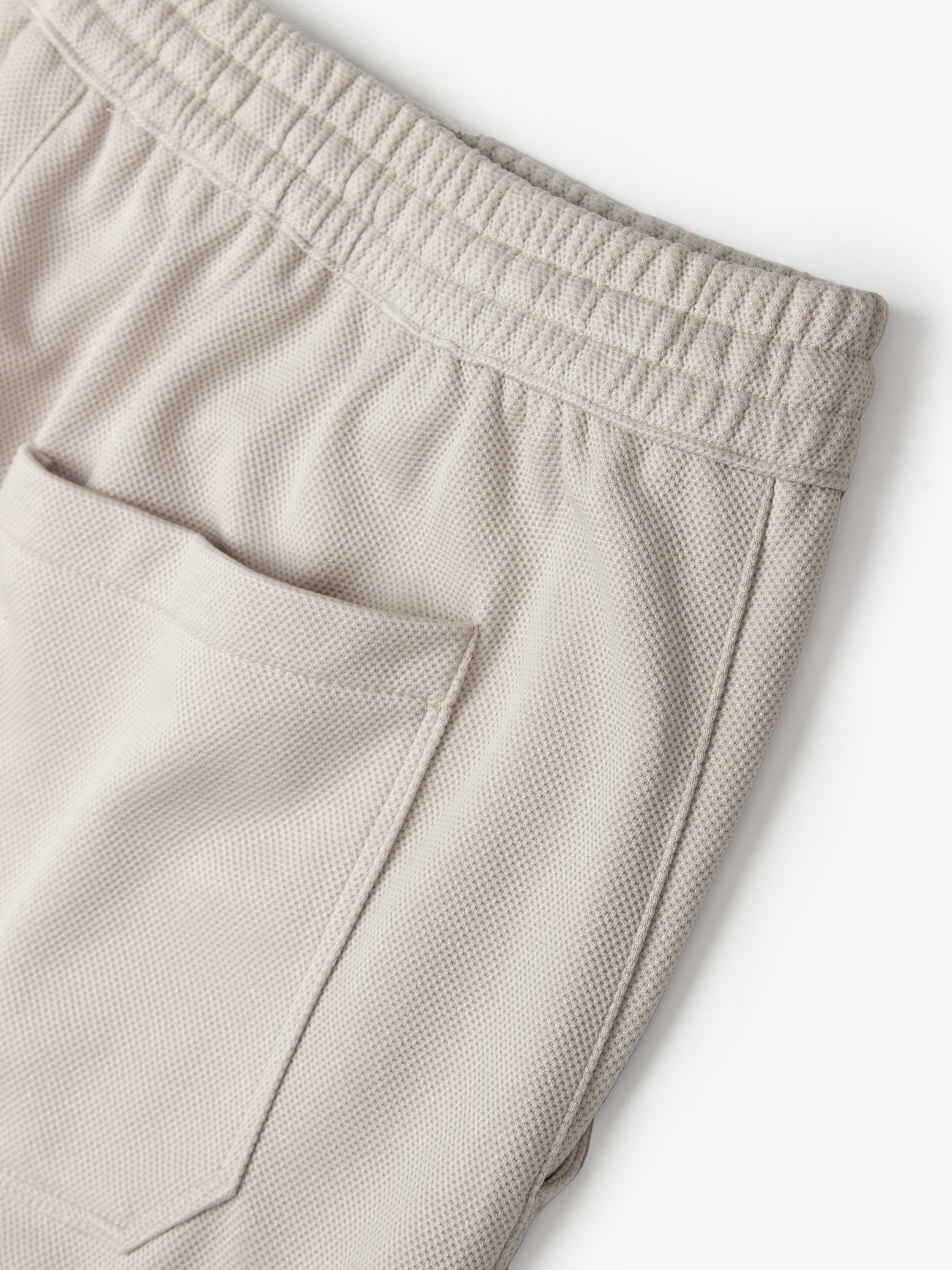 Quần Short Thun Tổ Ong Gắn Tag Silicon Form Regular QS071 Màu Be