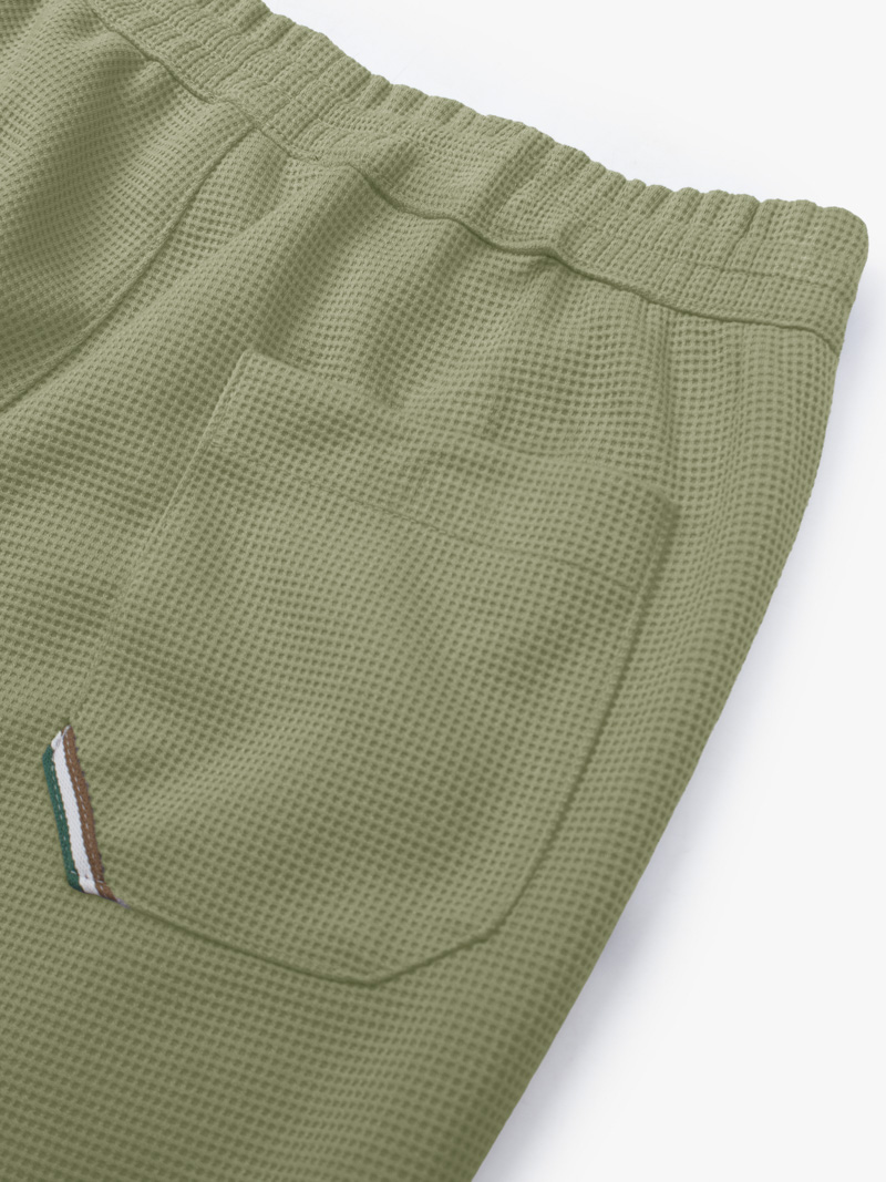 Quần Short Lưng Thun Túi Diễu Gắn Tag Silicon 4M Form Regular QS066 Màu Rêu