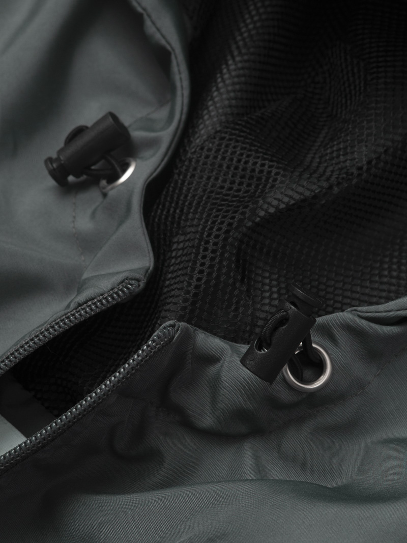 Áo Khoác Dù Trượt Nước Thêu 3D Logo 4M Form Regular AK075 Màu Xám Đậm