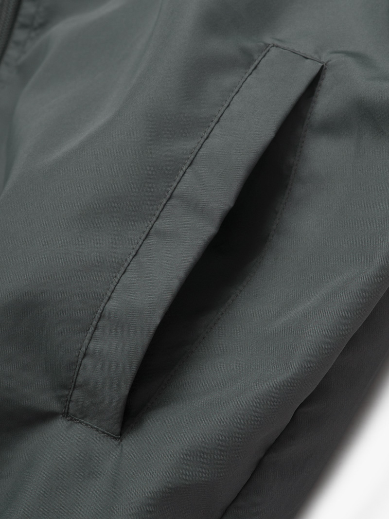 Áo Khoác Dù Trượt Nước Thêu 3D Logo 4M Form Regular AK075 Màu Xám Đậm