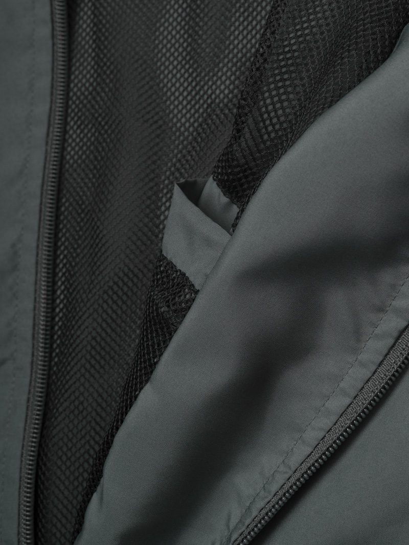 Áo Khoác Dù Trượt Nước Thêu 3D Logo 4M Form Regular AK075 Màu Xám Đậm