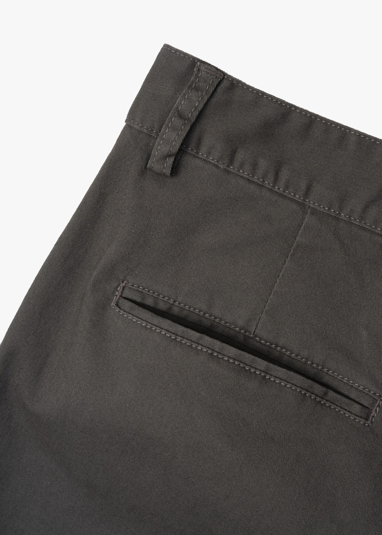 Quần Kaki Diễu 2 Bên Miệng Túi Form Slimfit QK031 Màu Xám Đậm