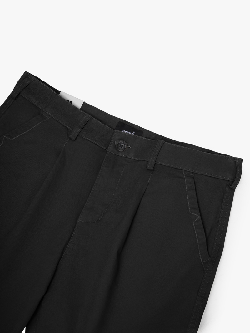 Quần Short Kaki Diễu 2 Bên Miệng Túi Form Straight QS074 Màu Đen