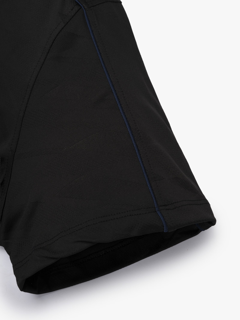 Áo Thun Thể Thao Cổ Phối 2 Màu Form Regular AT176 Màu Đen