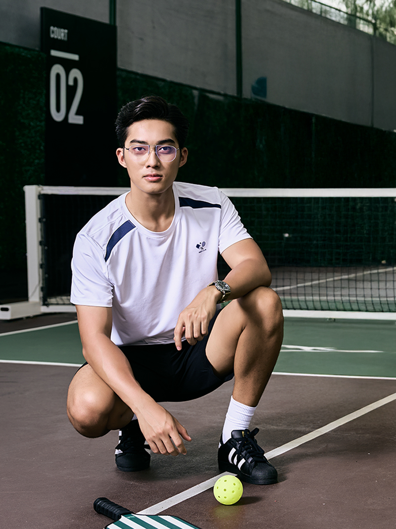 Áo Thun Thể Thao Phối Vai Form Regular AT177 Màu Trắng